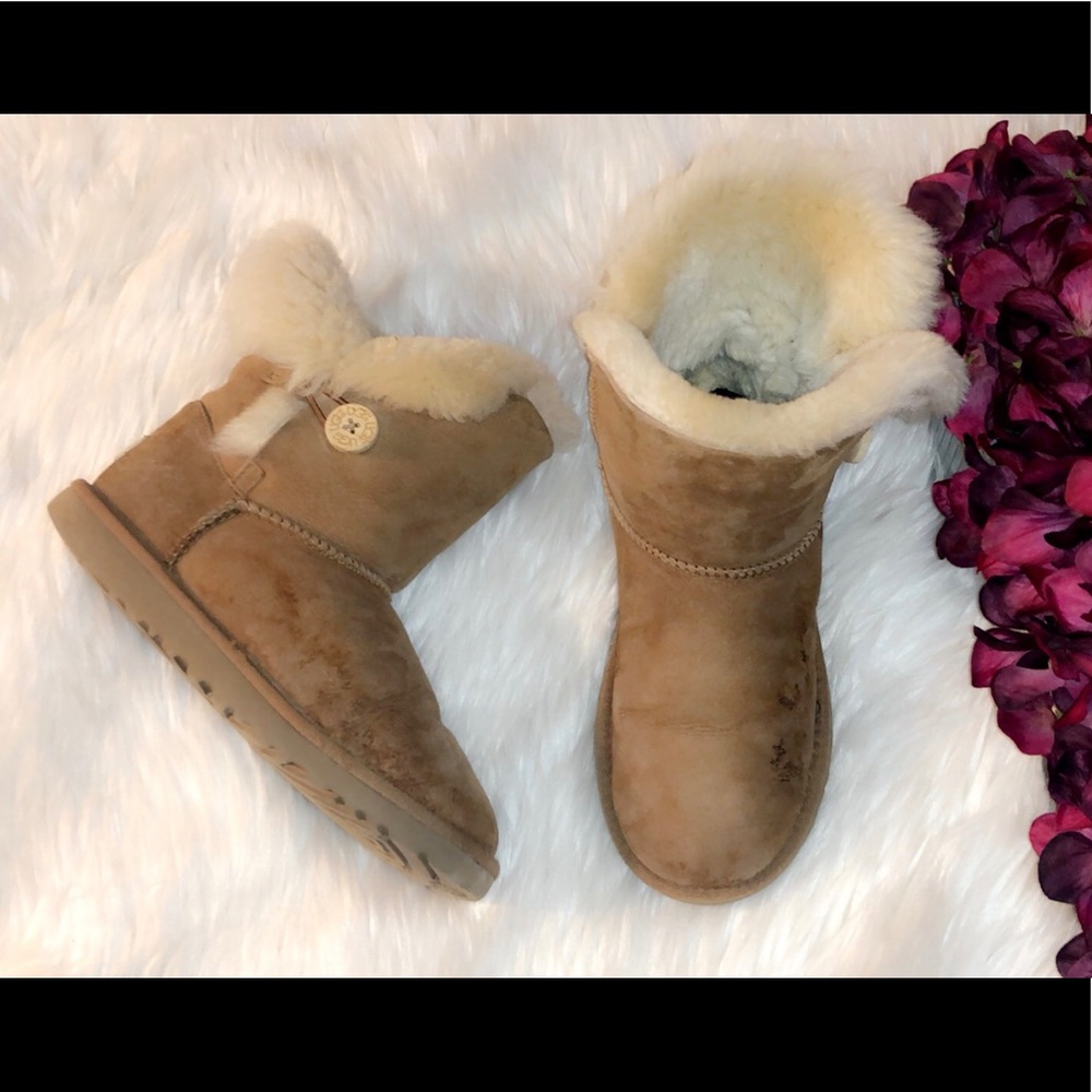 Ugg Chestnut Short Bailey Button Boot - image 3